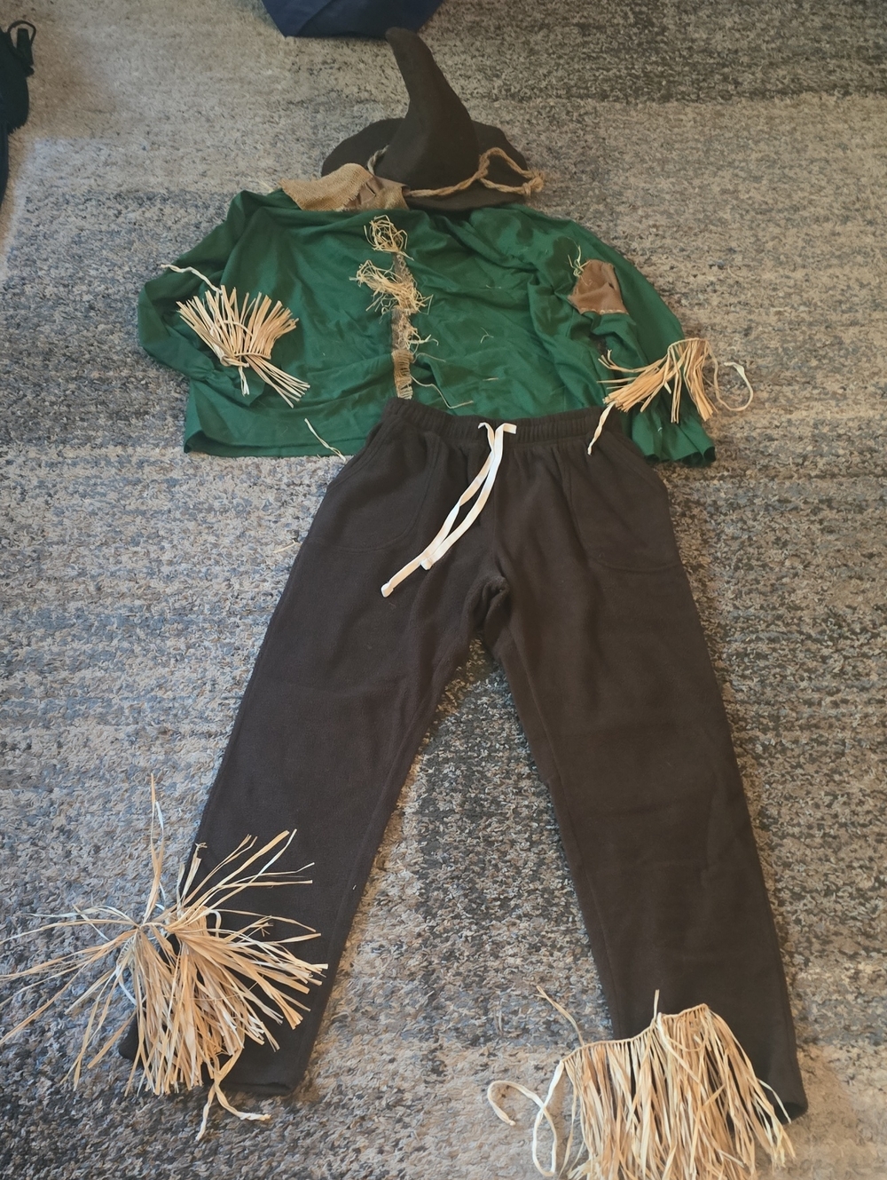 Wizard Of Oz Scarecrow Costume with Brown Sweats and Brown Hat